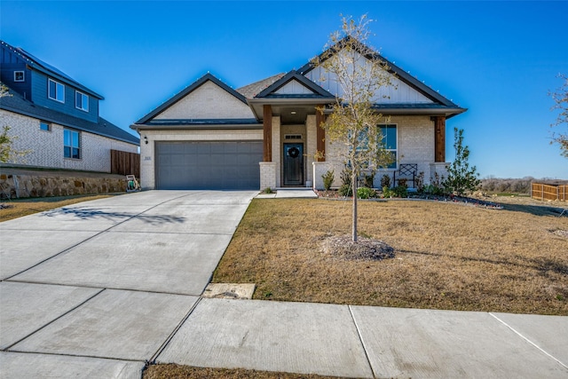 view of front of home with a front lawn