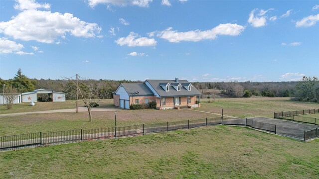 view of yard featuring a rural view