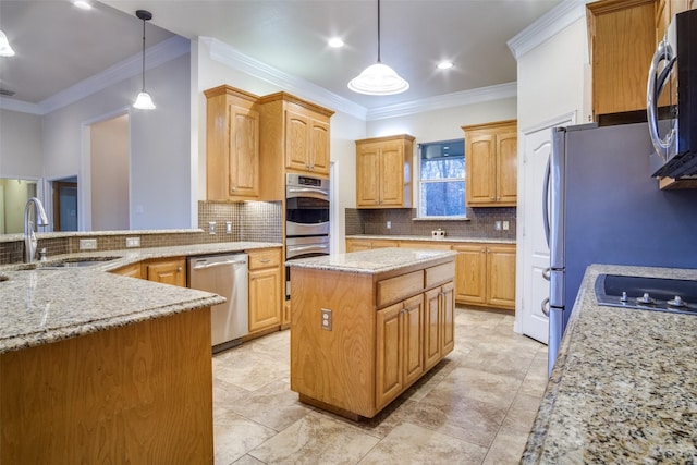 kitchen with decorative backsplash, a center island, sink, and stainless steel appliances