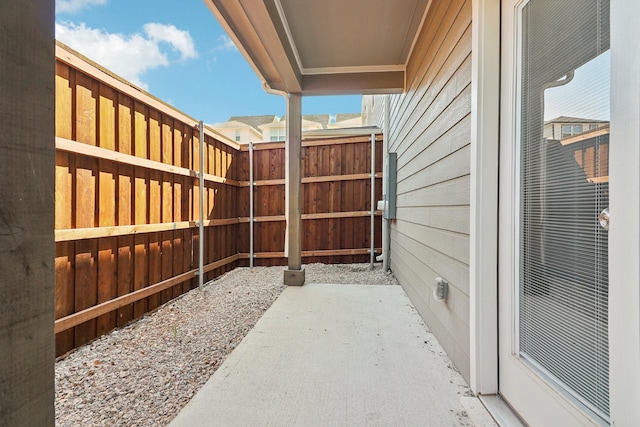 view of yard with a patio area