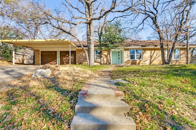 single story home featuring a garage