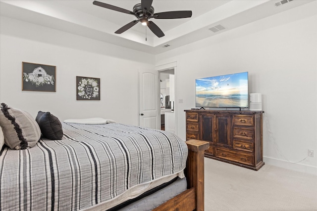 708 Glade Park Ct, Azle, TX 76020 - bathroom featuring a sink, a walk in shower, baseboards, and lofted ceiling