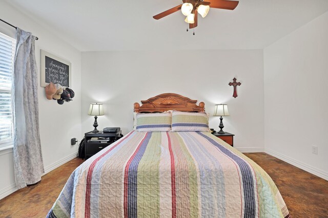 bedroom featuring ceiling fan