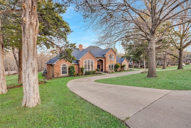 view of front of house with a front yard