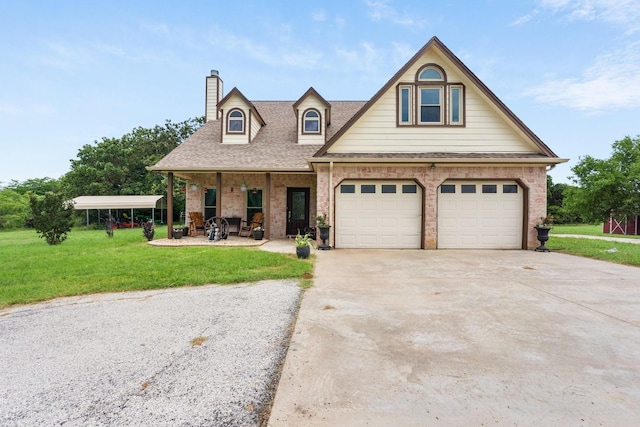 view of front of home with a porch, a carport, and a front lawn