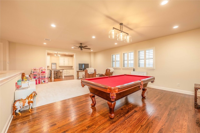 playroom featuring ceiling fan, pool table, and hardwood / wood-style floors