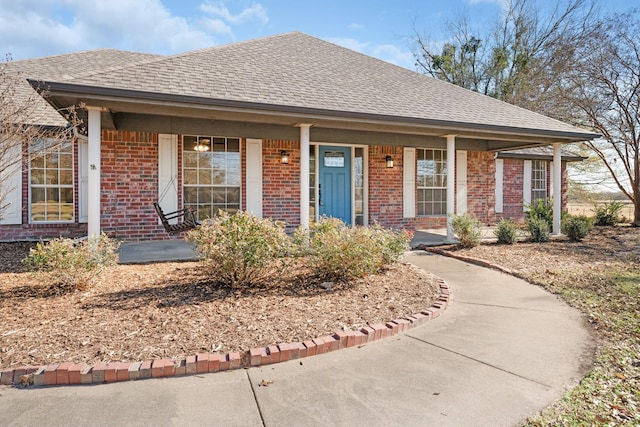 view of front of property featuring a porch