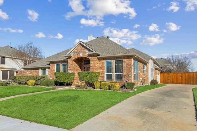 view of front of house with a front lawn