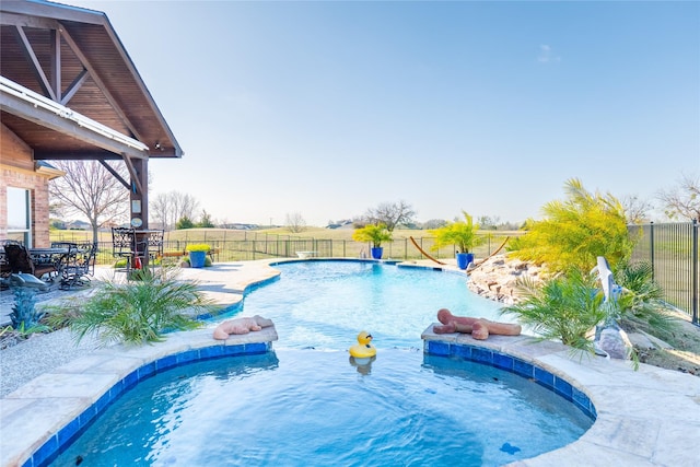 view of swimming pool