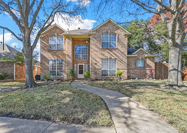 front of property featuring a front lawn