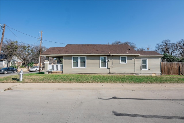 bungalow-style house with covered porch