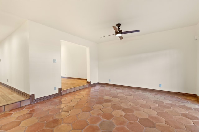 bonus room with ceiling fan