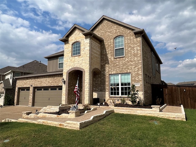 view of front of property featuring a front yard