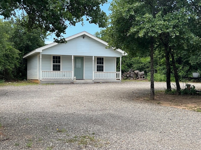 view of front facade featuring a porch