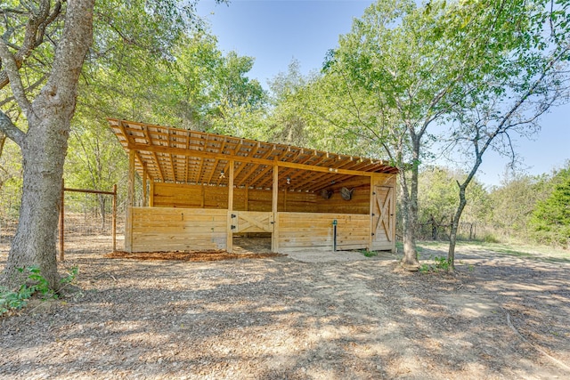 view of outbuilding