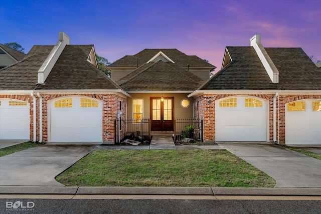 view of front facade featuring a garage