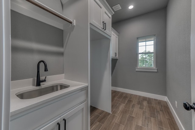 laundry room featuring sink