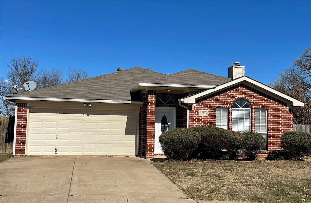 view of front facade with a garage