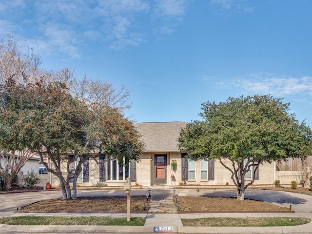 view of front of property