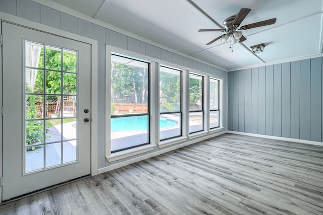 entryway featuring ceiling fan and light hardwood / wood-style floors