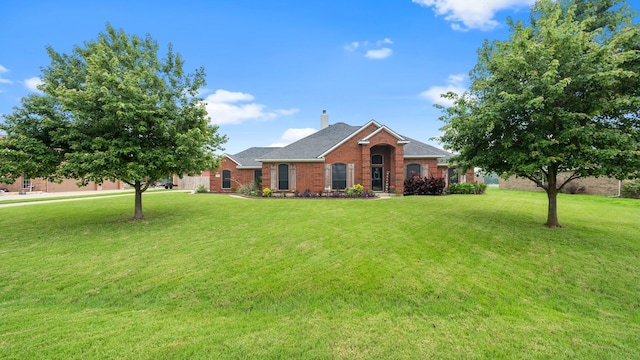 ranch-style house with a front yard