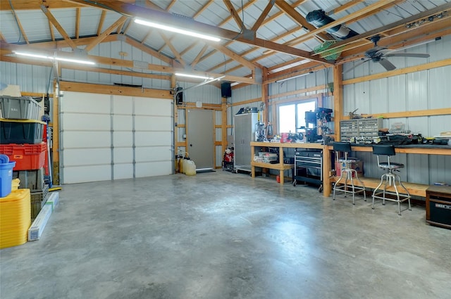 garage featuring ceiling fan