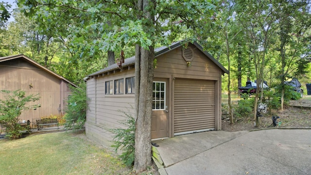 view of outbuilding