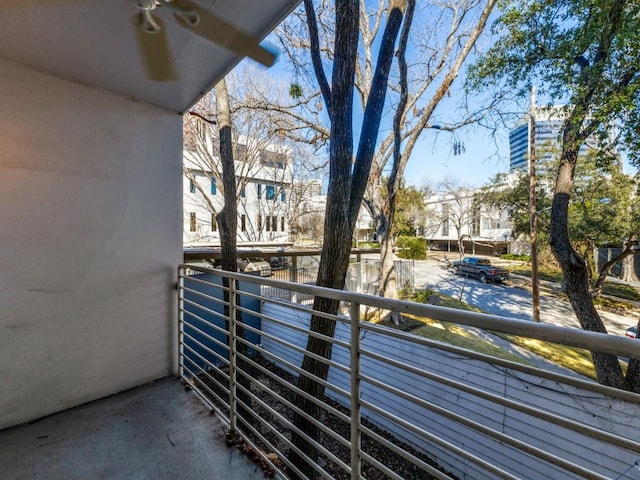 balcony featuring ceiling fan