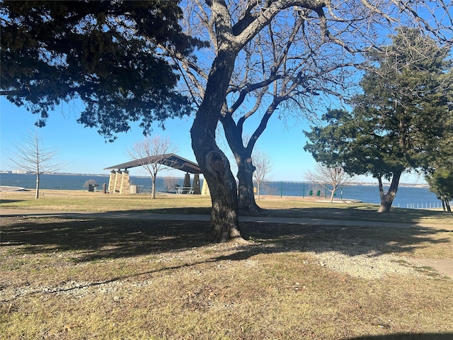 view of yard with a water view