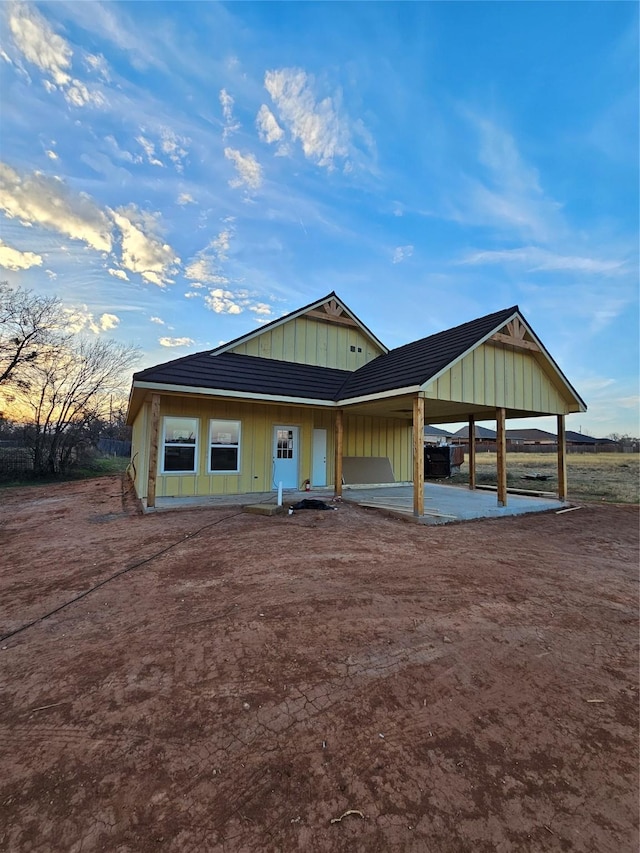 view of front of house