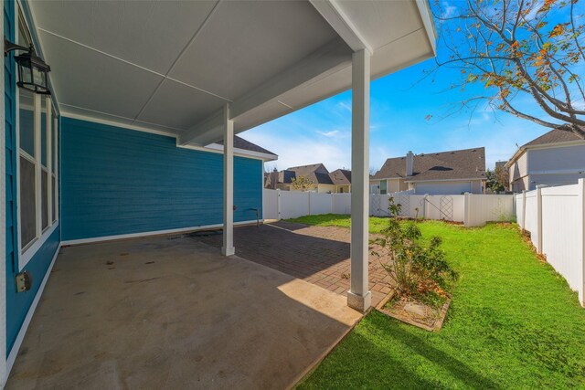 view of yard with a patio area