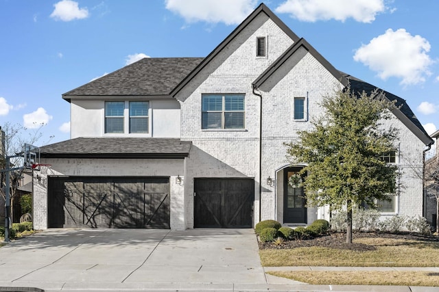 view of front facade with a garage