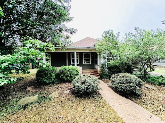 view of front of home with covered porch