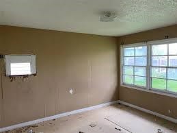 spare room with a textured ceiling