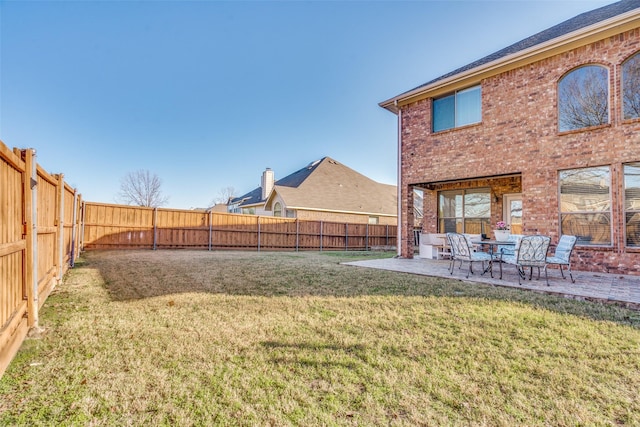 view of yard with a patio