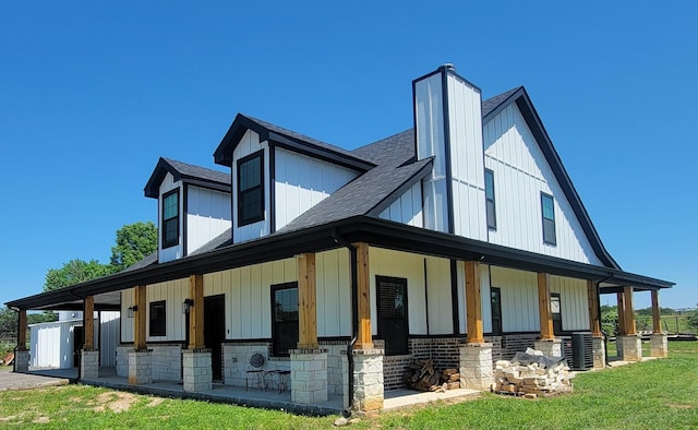 view of home's exterior with covered porch