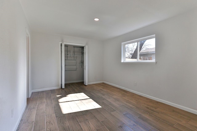 unfurnished bedroom featuring a closet