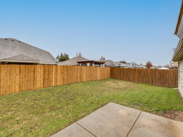 view of yard with a patio