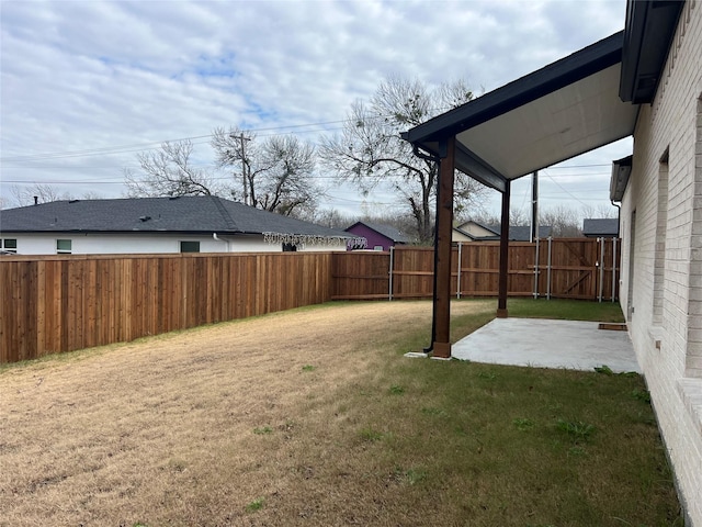 view of yard with a patio