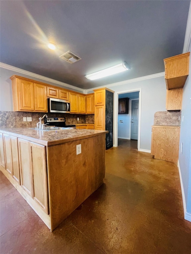 kitchen featuring kitchen peninsula, appliances with stainless steel finishes, tasteful backsplash, and crown molding