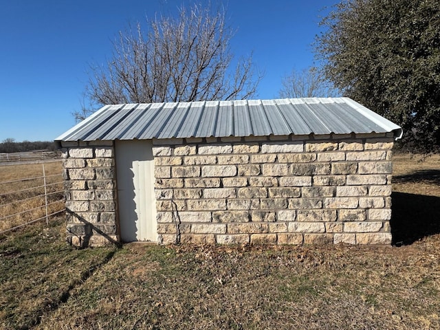 view of outdoor structure