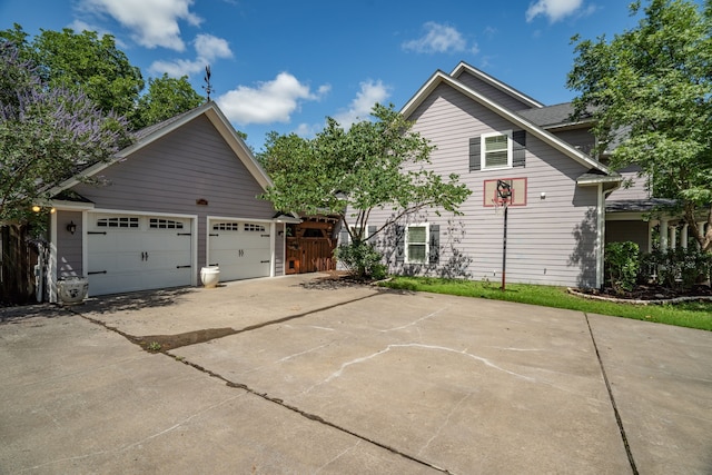 view of front of property