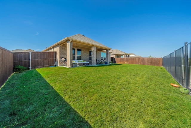 view of yard featuring a patio