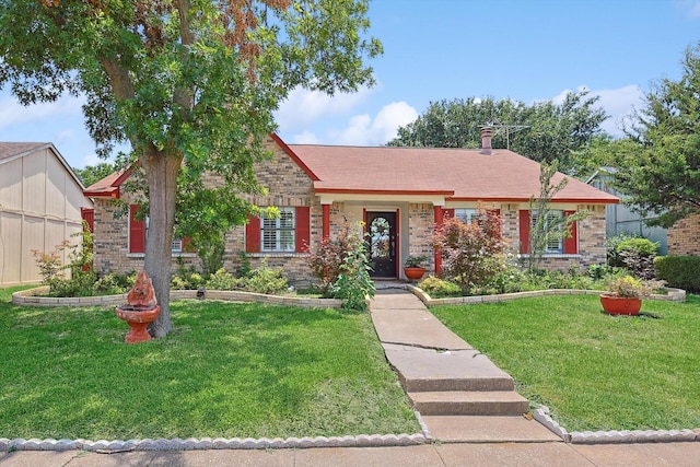 view of front of home with a front yard