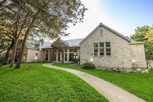 view of front of house with a front yard