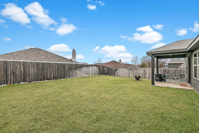 view of yard with a patio area