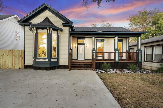 view of front of home with covered porch