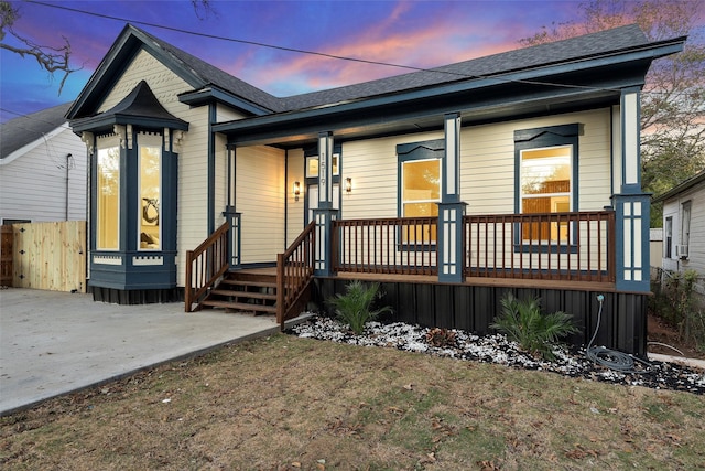 view of front of house with covered porch