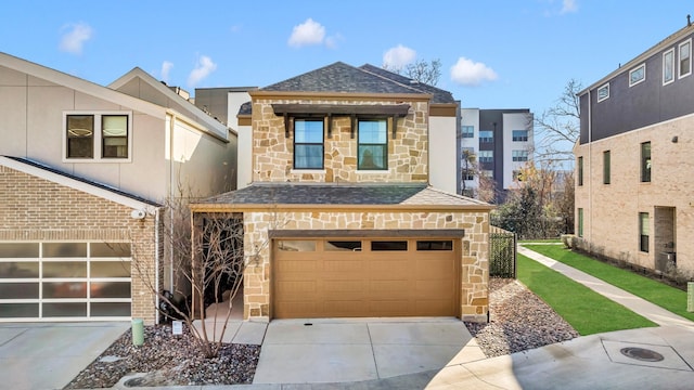 view of front facade featuring a garage