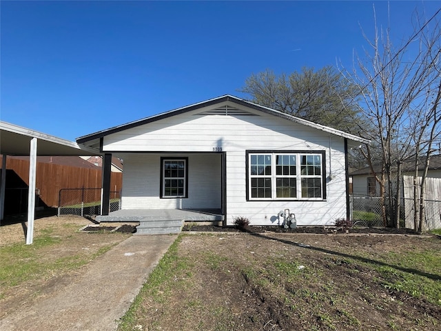 view of front of house with covered porch